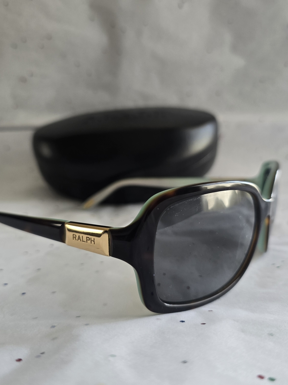 Ralph Lauren Women’s Tortoiseshell Sunglasses with Gold Accent and case RA5130 - Picture 4 of 16
